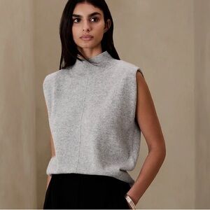 Gray Sleeveless Knit Top Banana Republic 100% Cashmere Padded Shoulder